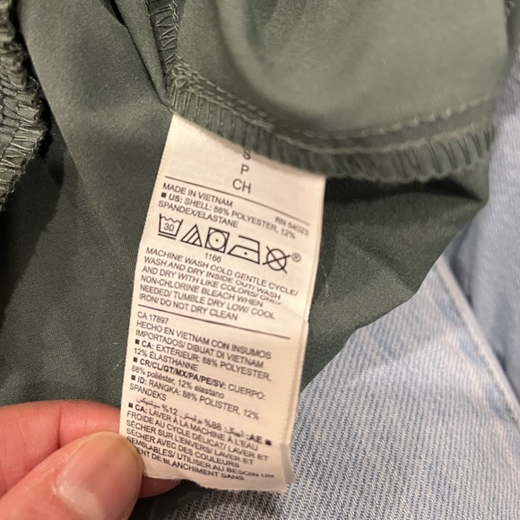 Old Navy active jumpsuit - Picture 8 of 12